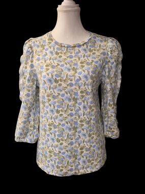 crown & ivy Blue and Olive Floral Puff-Sleeve Blouse